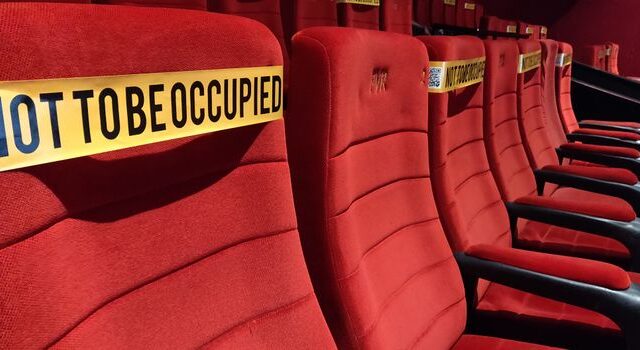 Vernieuwde bioscoopzaal in Hardenberg met nieuwe comfortabele stoelen voor bezoekers